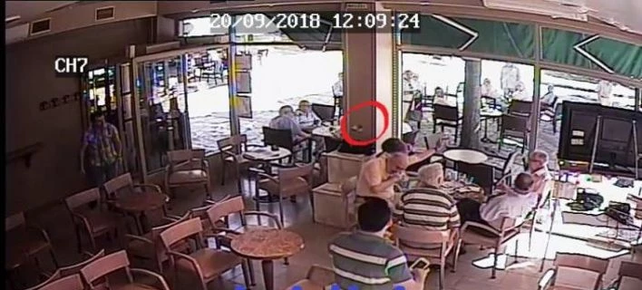 Αγρίνιο: Εξαγριωμένος τοξικομανής χτυπούσε ηλικιωμένους σε καφετέρια (εικόνες)